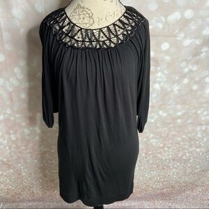 𝅺KISCHE black batwing top with neckline detail
